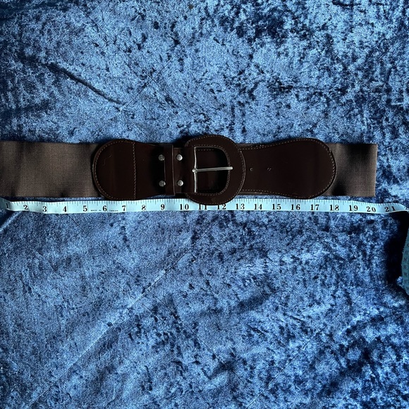Wide, brown, elastic belt - Picture 4 of 4